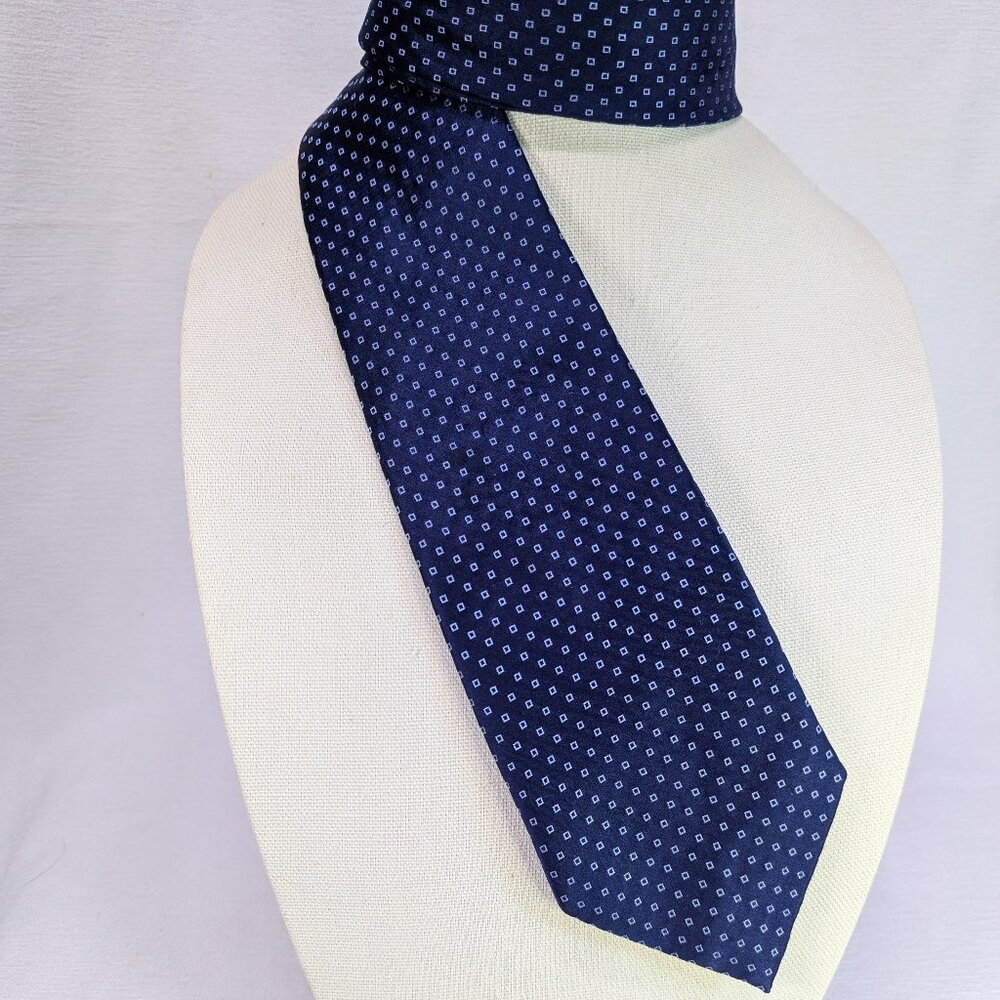 Donald J. Trump Men's Tie 100 % Silk Navy with White Mini Windowpane Foulard